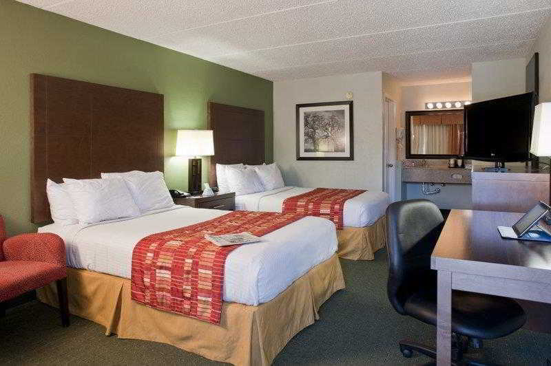 Quality Inn Columbus Near Fort Benning Buitenkant foto