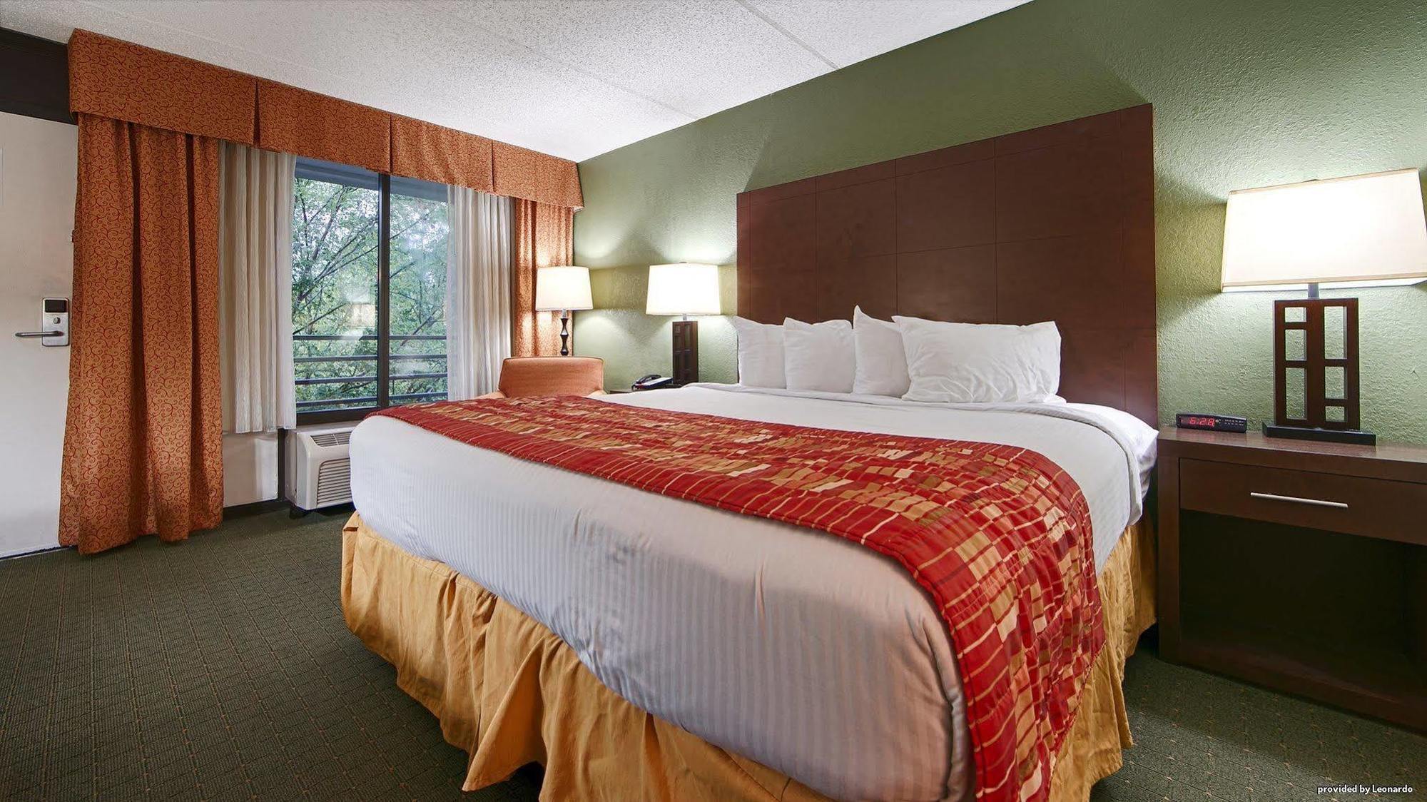 Quality Inn Columbus Near Fort Benning Buitenkant foto