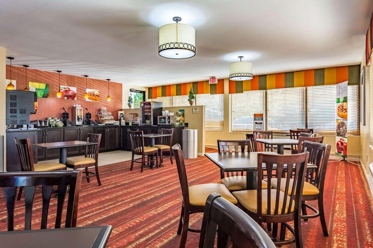 Quality Inn Columbus Near Fort Benning Buitenkant foto