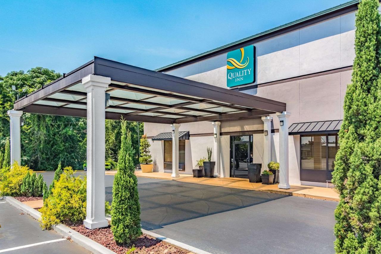 Quality Inn Columbus Near Fort Benning Buitenkant foto