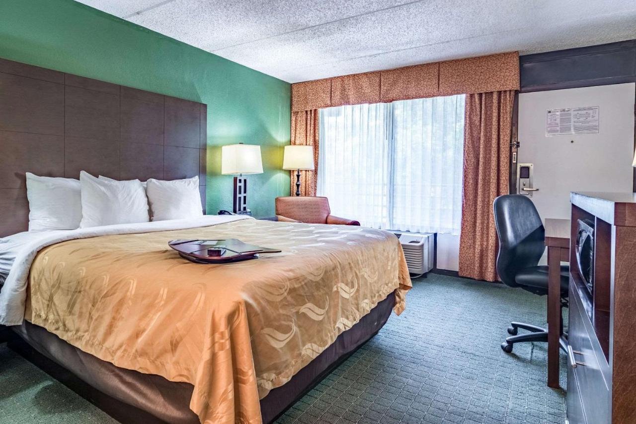 Quality Inn Columbus Near Fort Benning Buitenkant foto