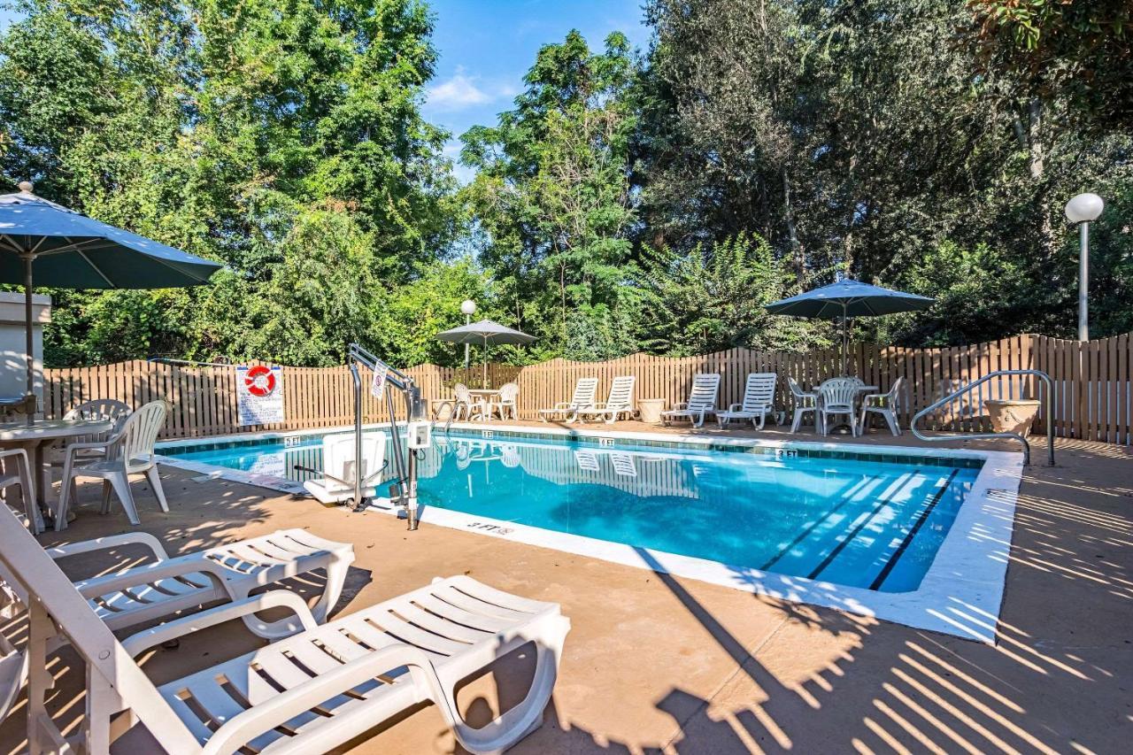 Quality Inn Columbus Near Fort Benning Buitenkant foto